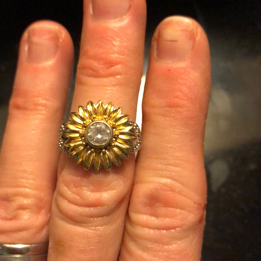 Sunflower ring